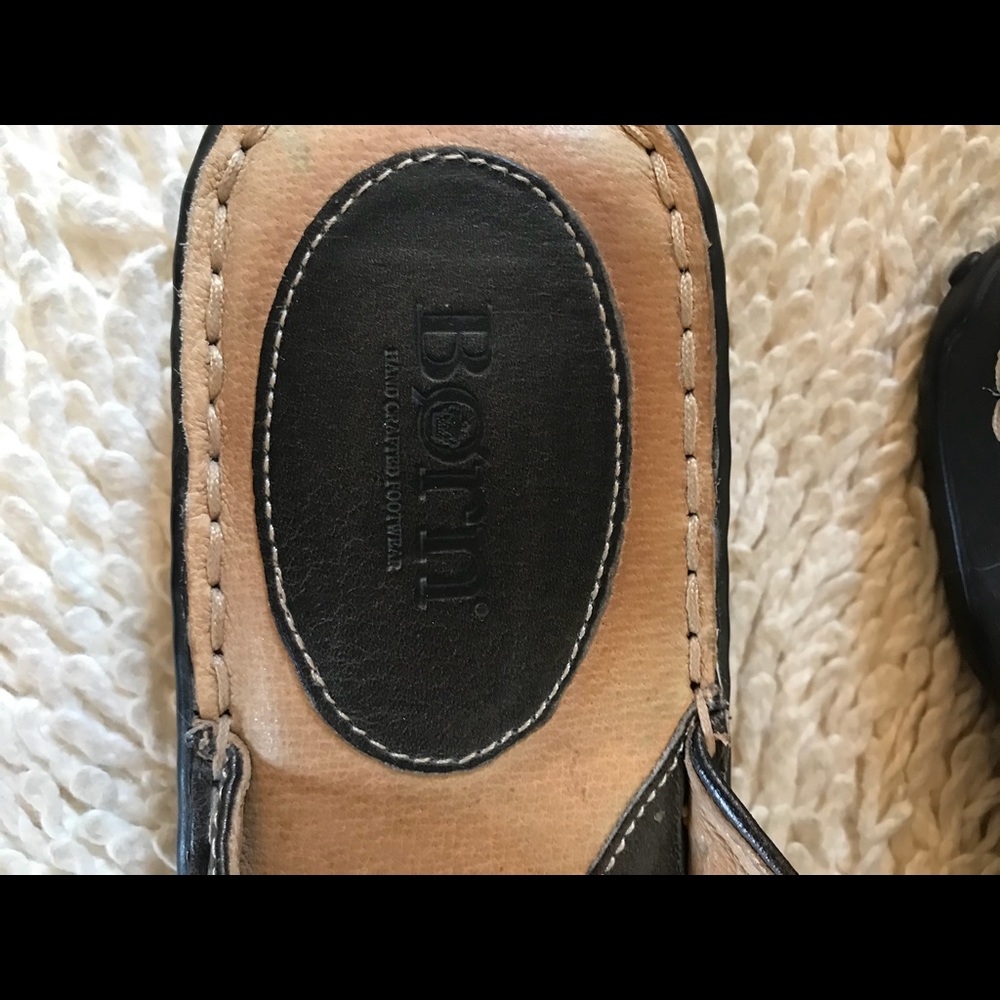 Born Bronze Sandals Size 10 - Picture 3 of 5